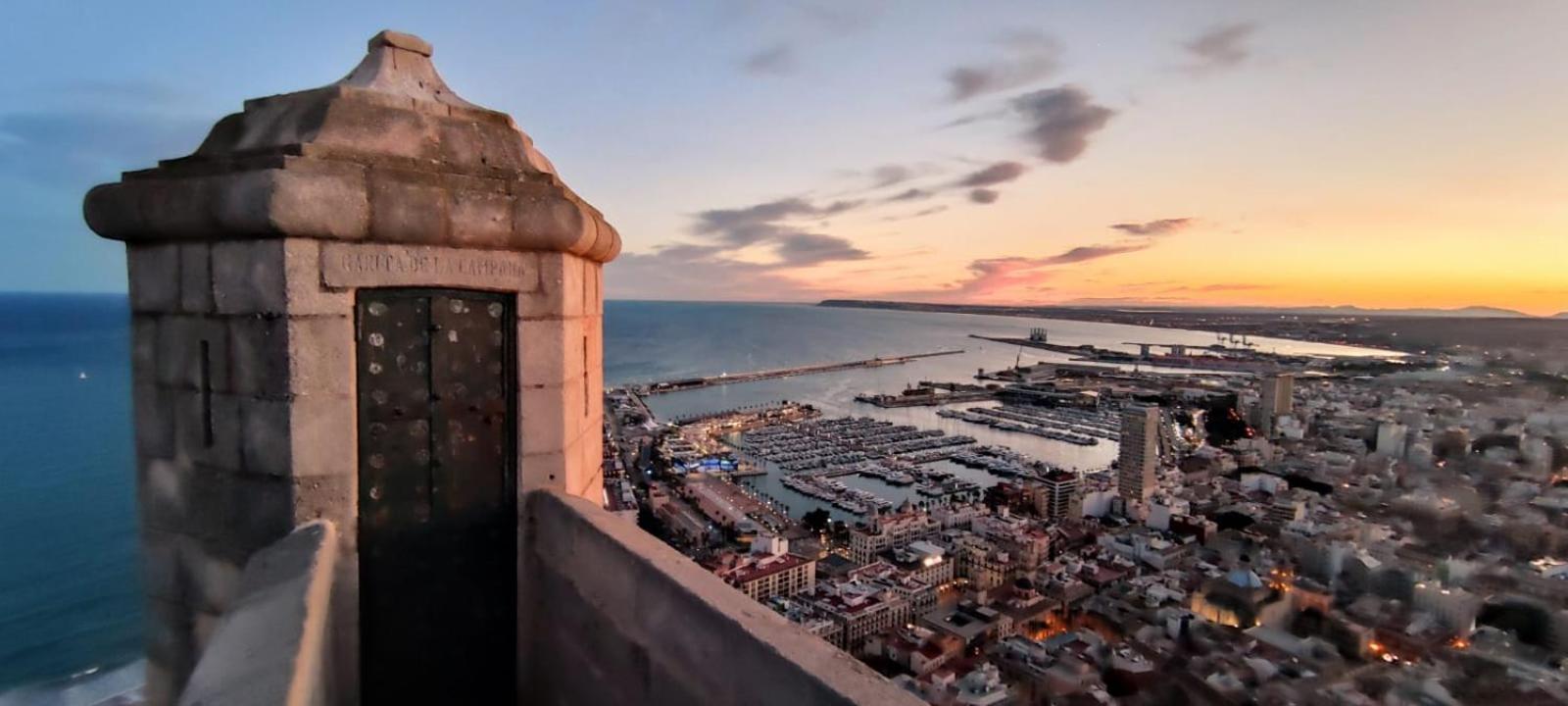 Alicante Beach And Center Zewnętrze zdjęcie